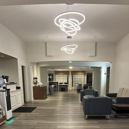 Wingate By Wyndham Dublin Near Claytor Lake State Park מראה חיצוני תמונה