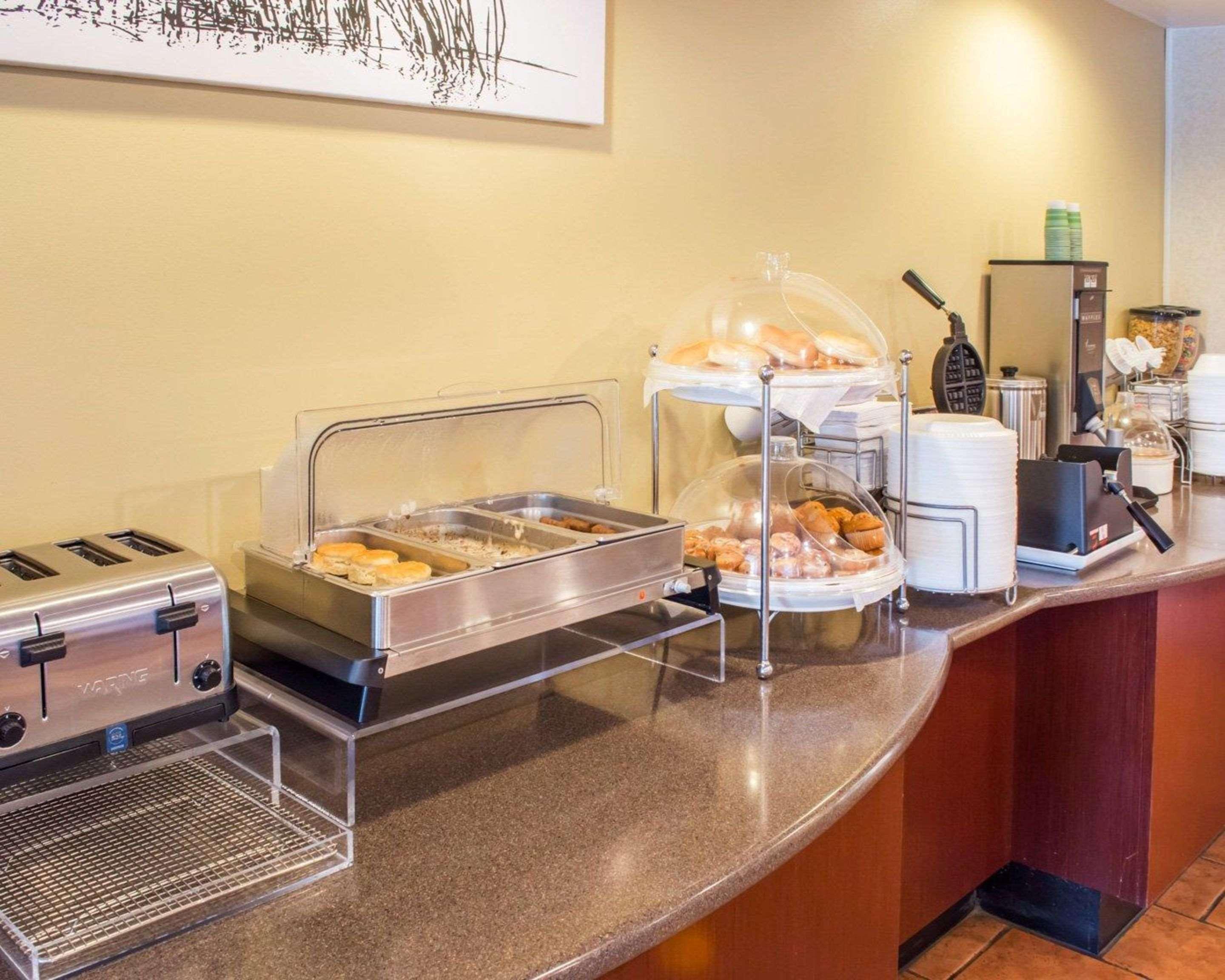 Wingate By Wyndham Dublin Near Claytor Lake State Park מראה חיצוני תמונה