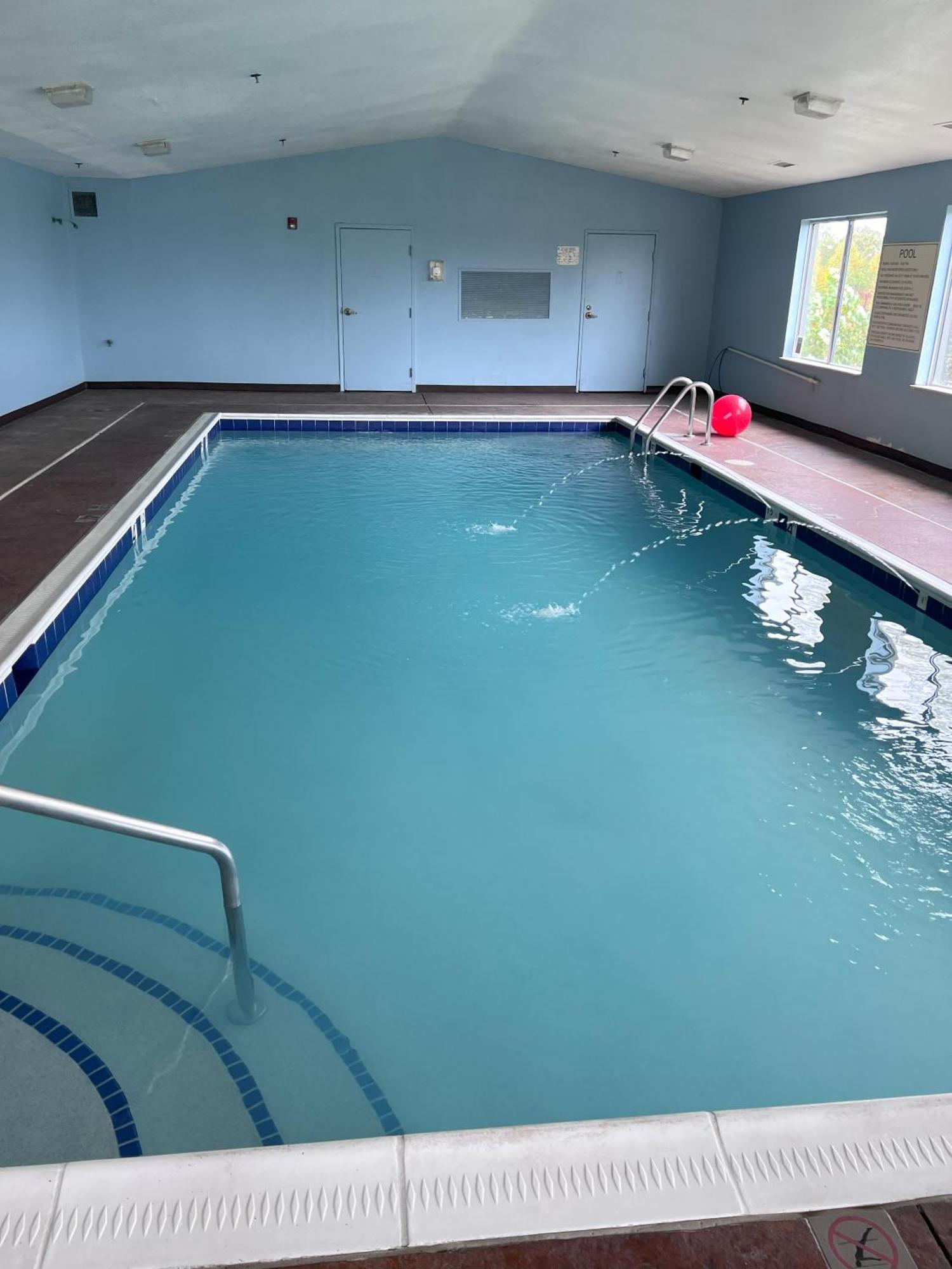 Wingate By Wyndham Dublin Near Claytor Lake State Park מראה חיצוני תמונה